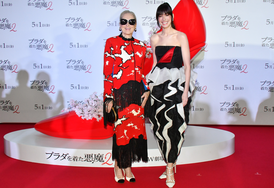 Red Carpet Elegance: Hathaway & Streep’s Tokyo Style