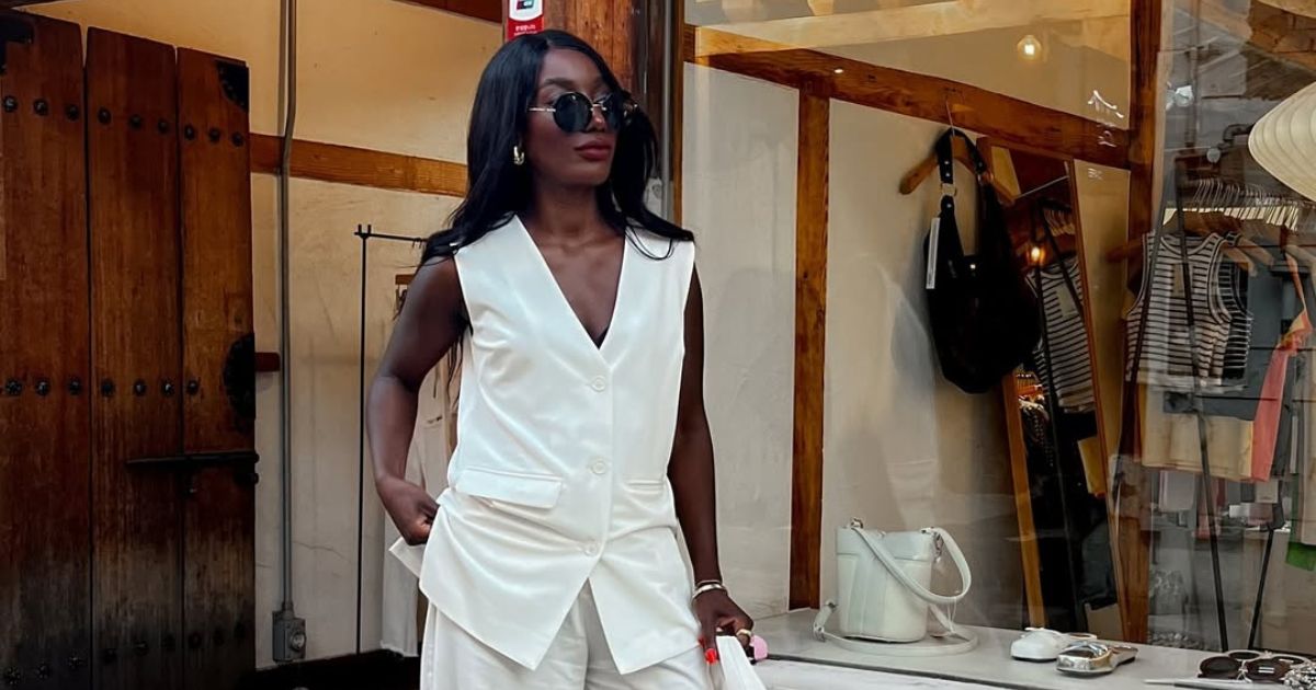 6 Professional Summer Work Outfits to Keep You Cool