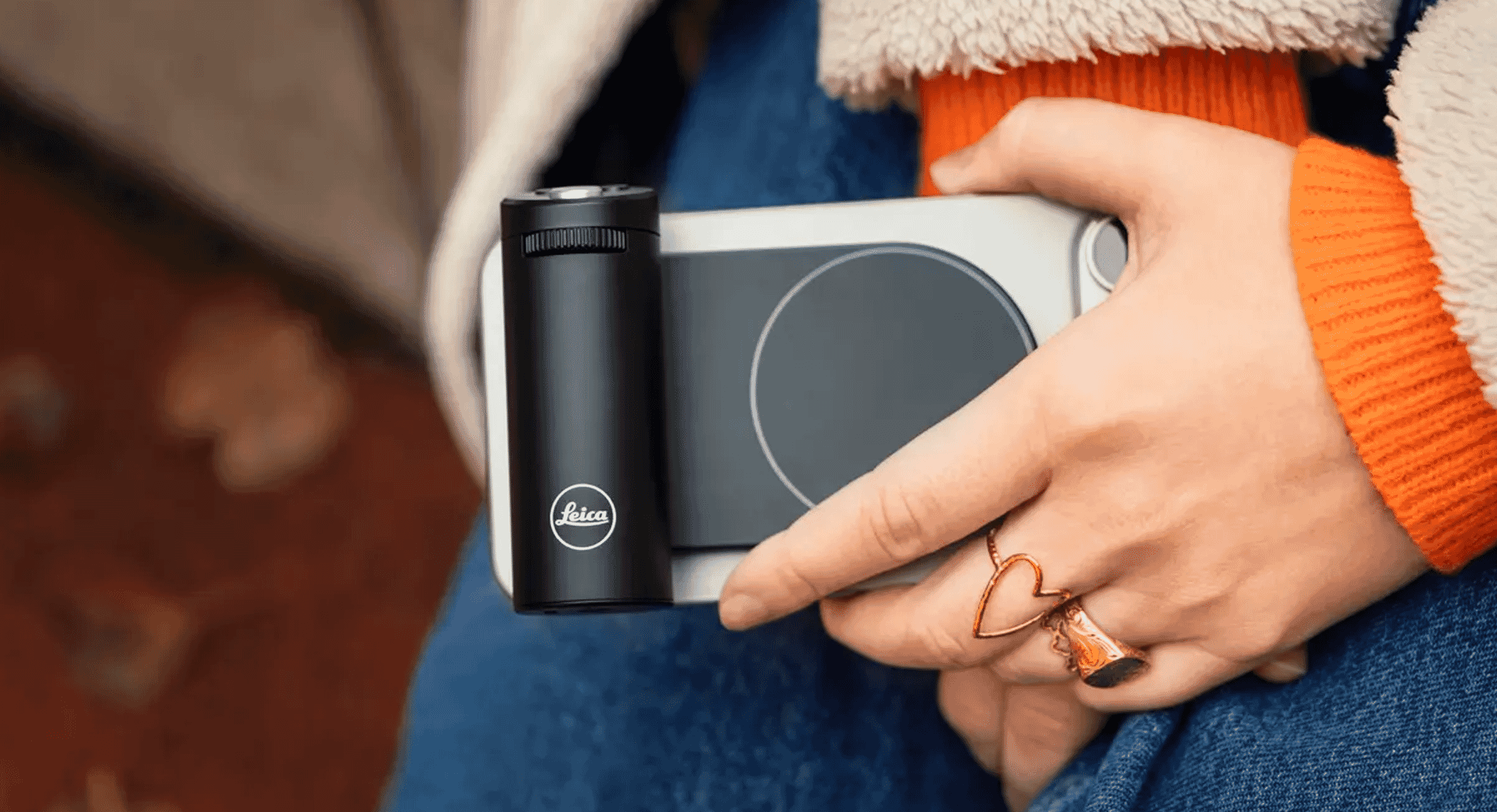 Leica LUX Grip: Pro-Level Control for iPhone