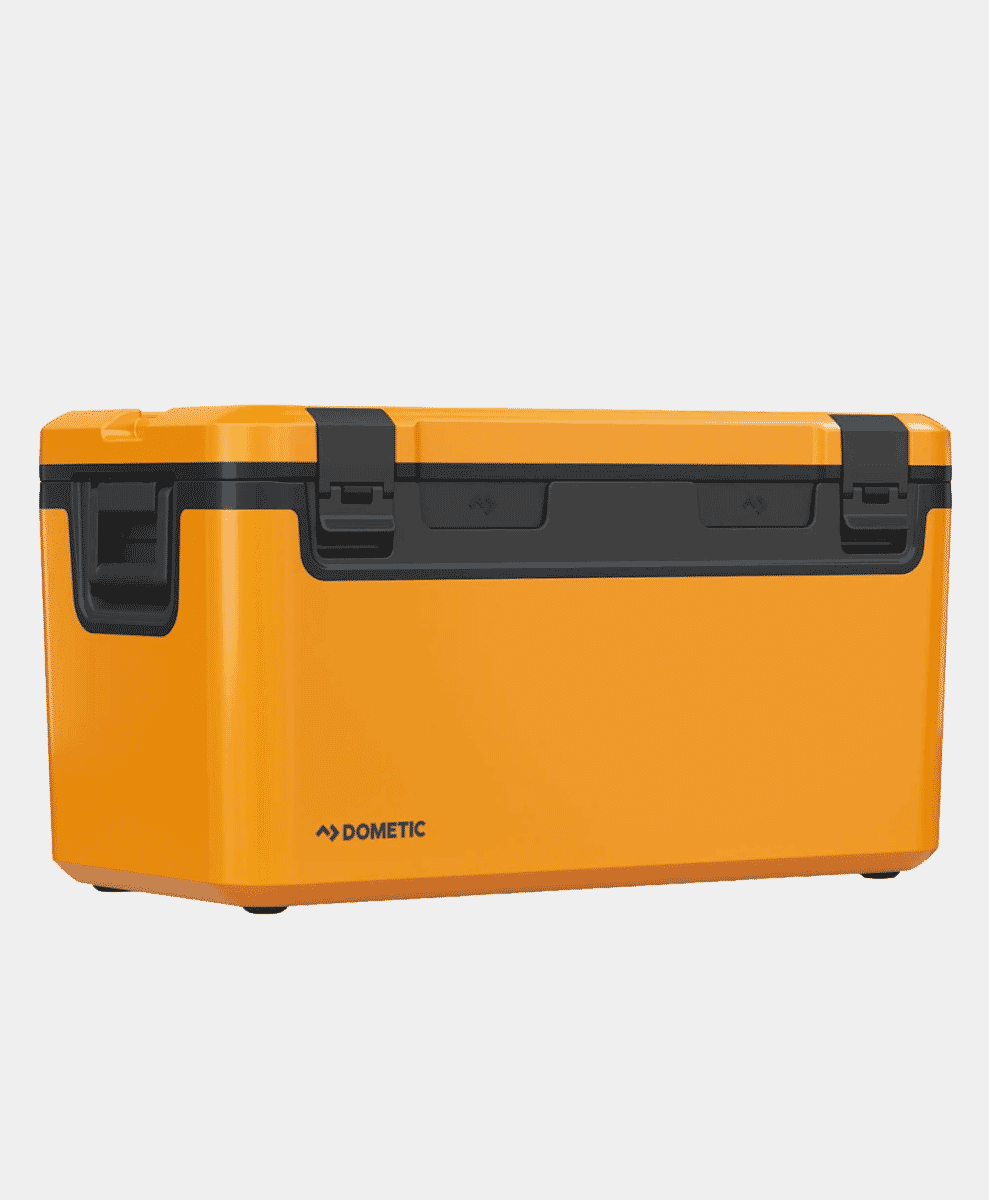Handle and hinge details on the Dometic Recon Cooler.