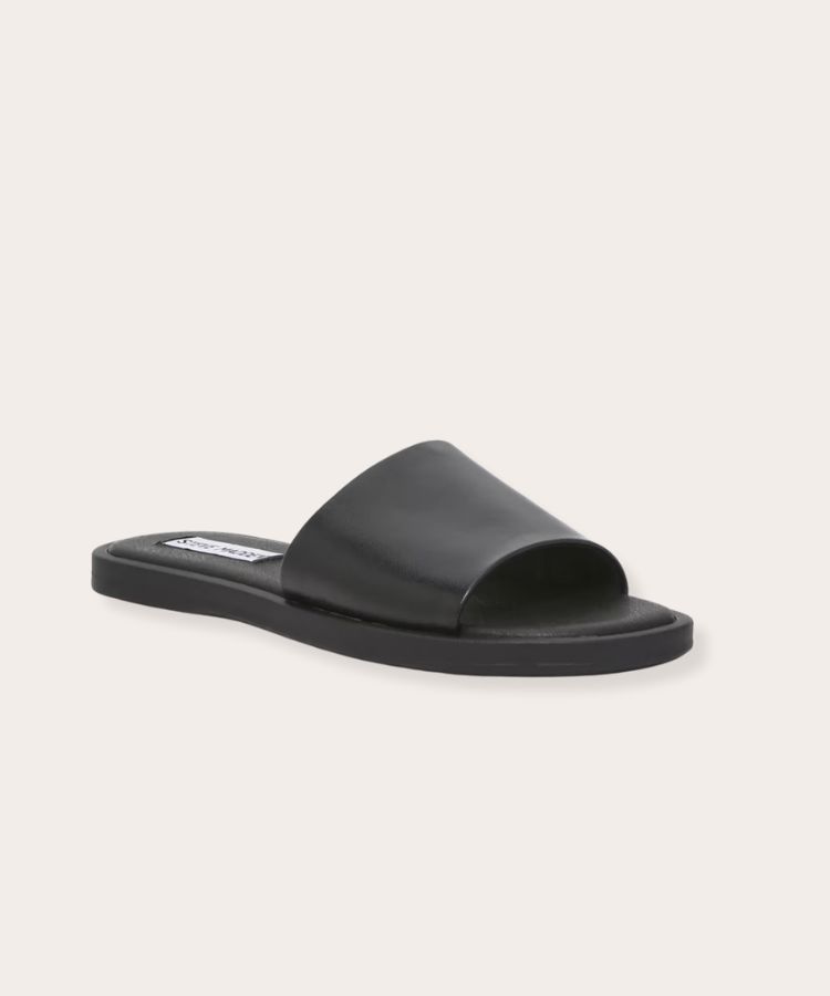 Simple leather strappy sandals.