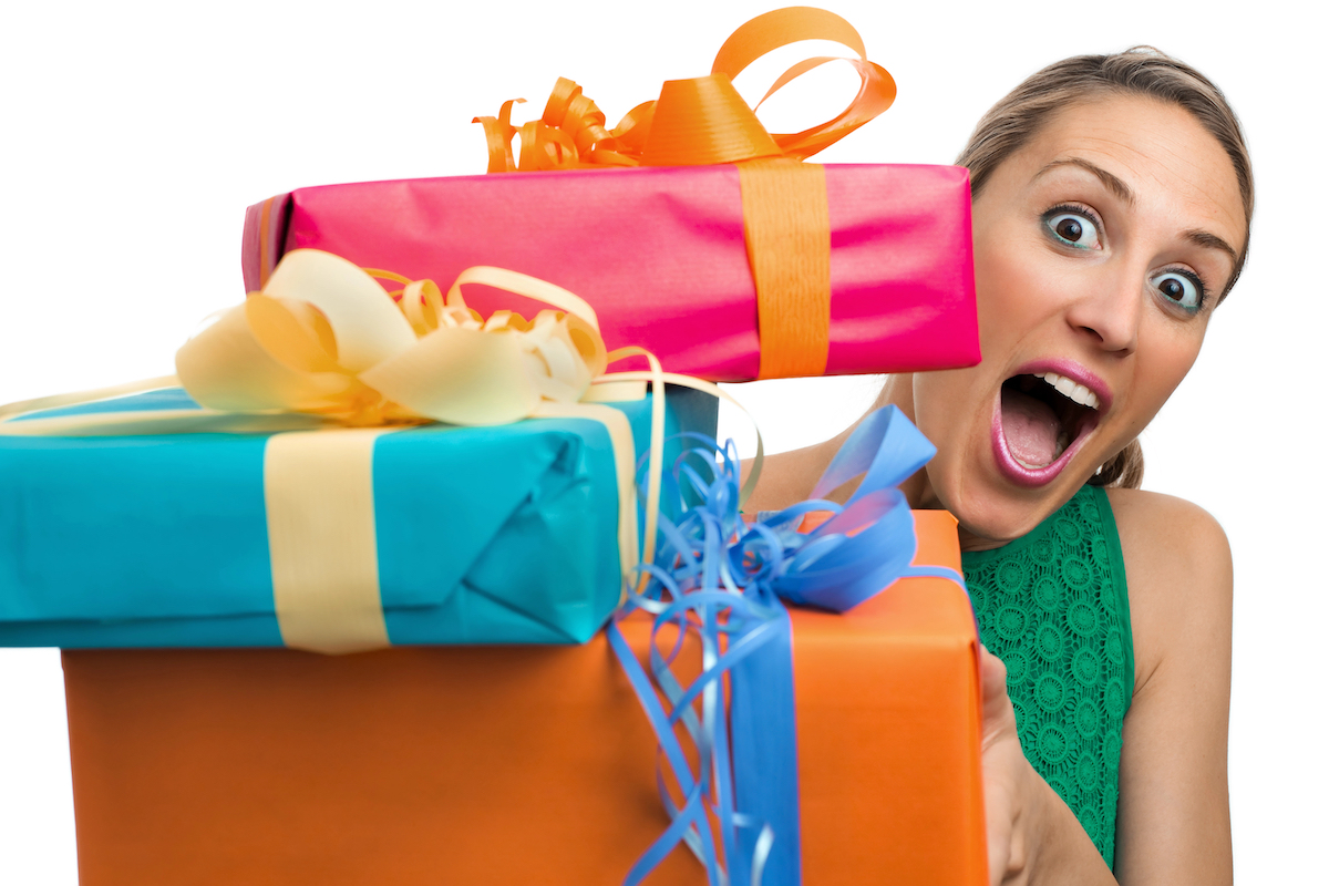 17 Best Friend Gifts: Stylish Jewelry & Fashion Ideas