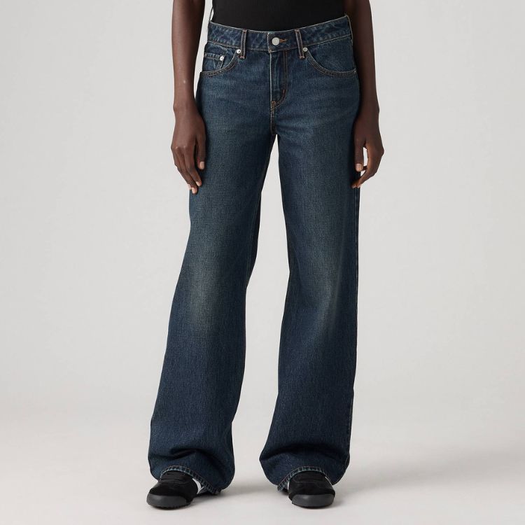Levi’s Low Loose Jeans on a model.
