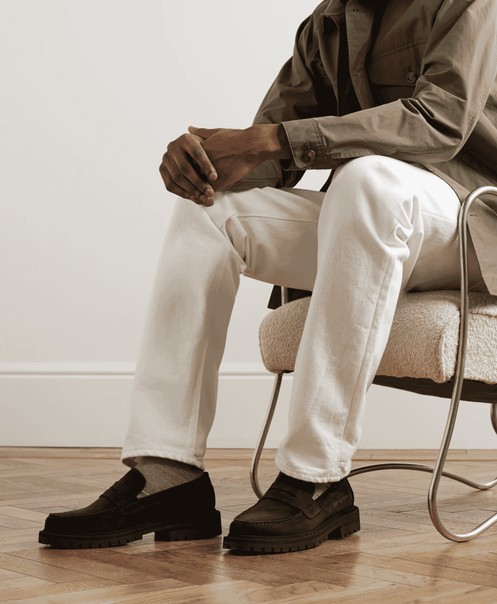 Common Projects Achilles Low minimalist leather sneakers.